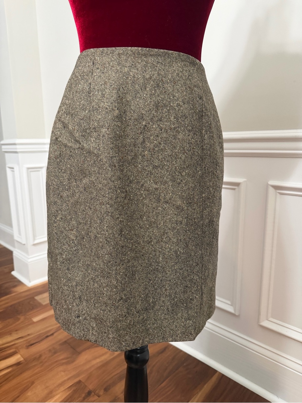 Episode Classic‎ Wool Blend Pencil Skirt in Tweed Brown size 2